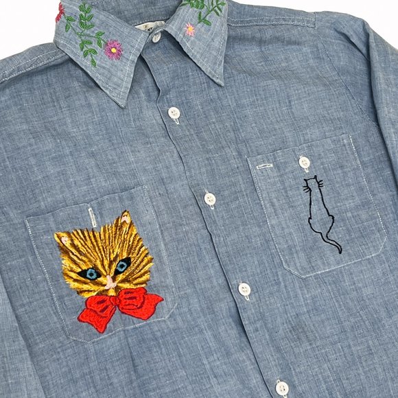 Vintage 1970s Chambray Button Down Shirt | Embroidered Floral + Cats Women's M/L - Picture 3 of 13